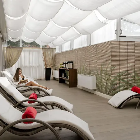 Отель Helvetia Thermal 4s Порретта-Терме